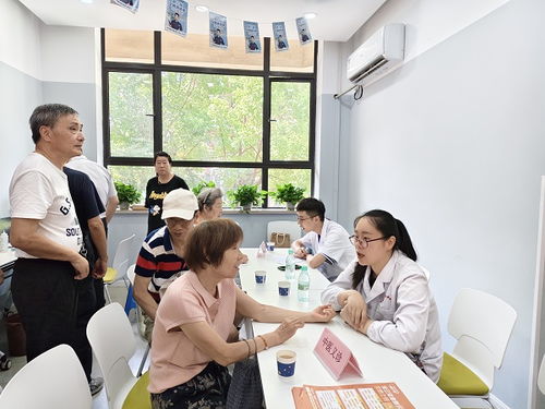 永升服務(wù)滬上首個健康小屋 創(chuàng)新物業(yè)+養(yǎng)老，助力社區(qū)健康咨詢服務(wù)